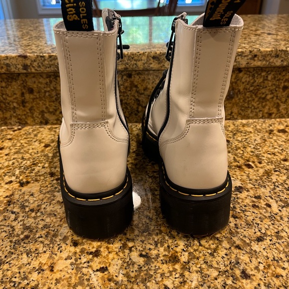 Dr Doc Martens White Leather Platform Jadon Boots Women’s 8 Barely Worn - Picture 5 of 10